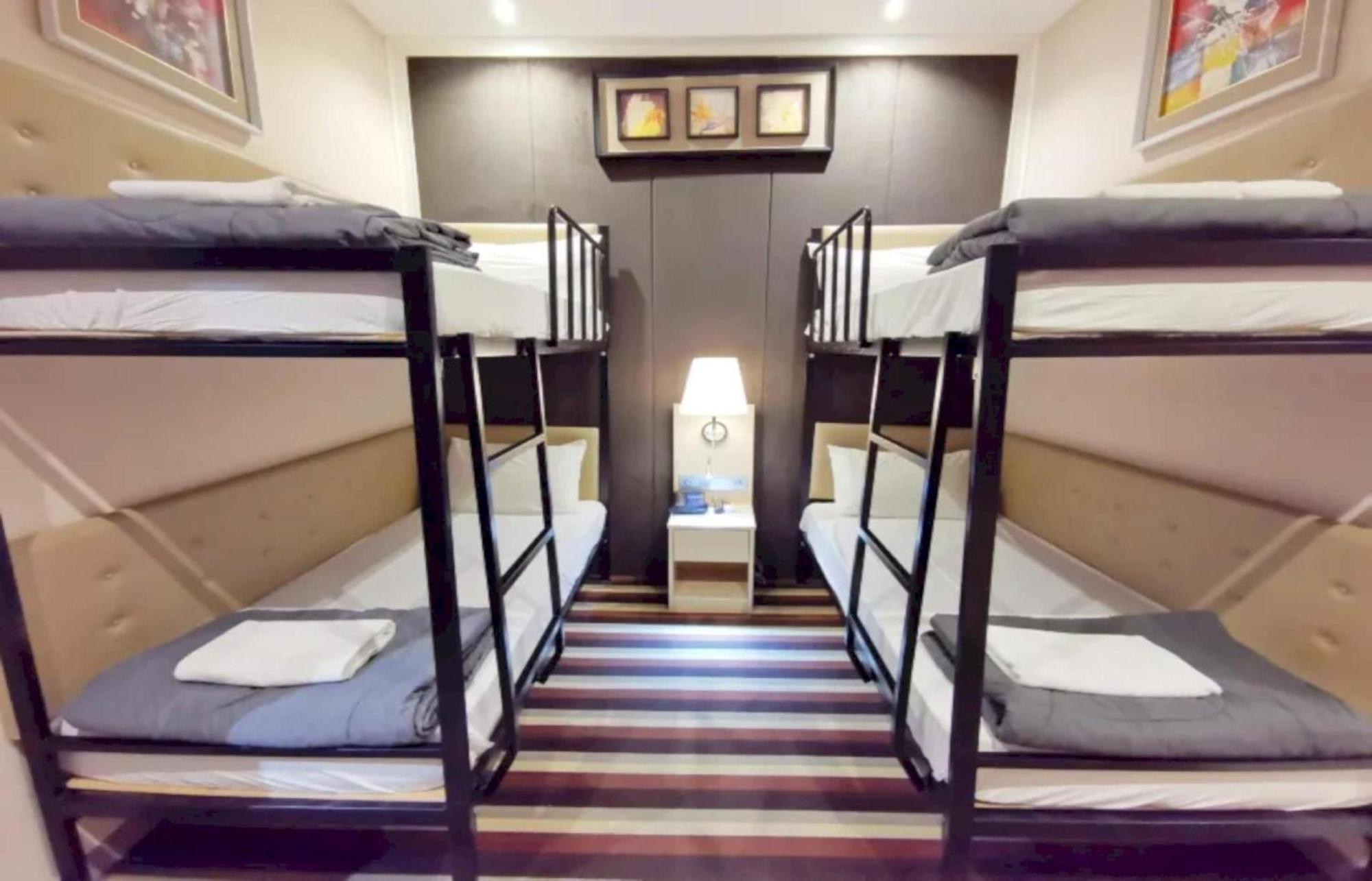 Capital O 75451 Podstel Hostel Bangkok Ngoại thất bức ảnh