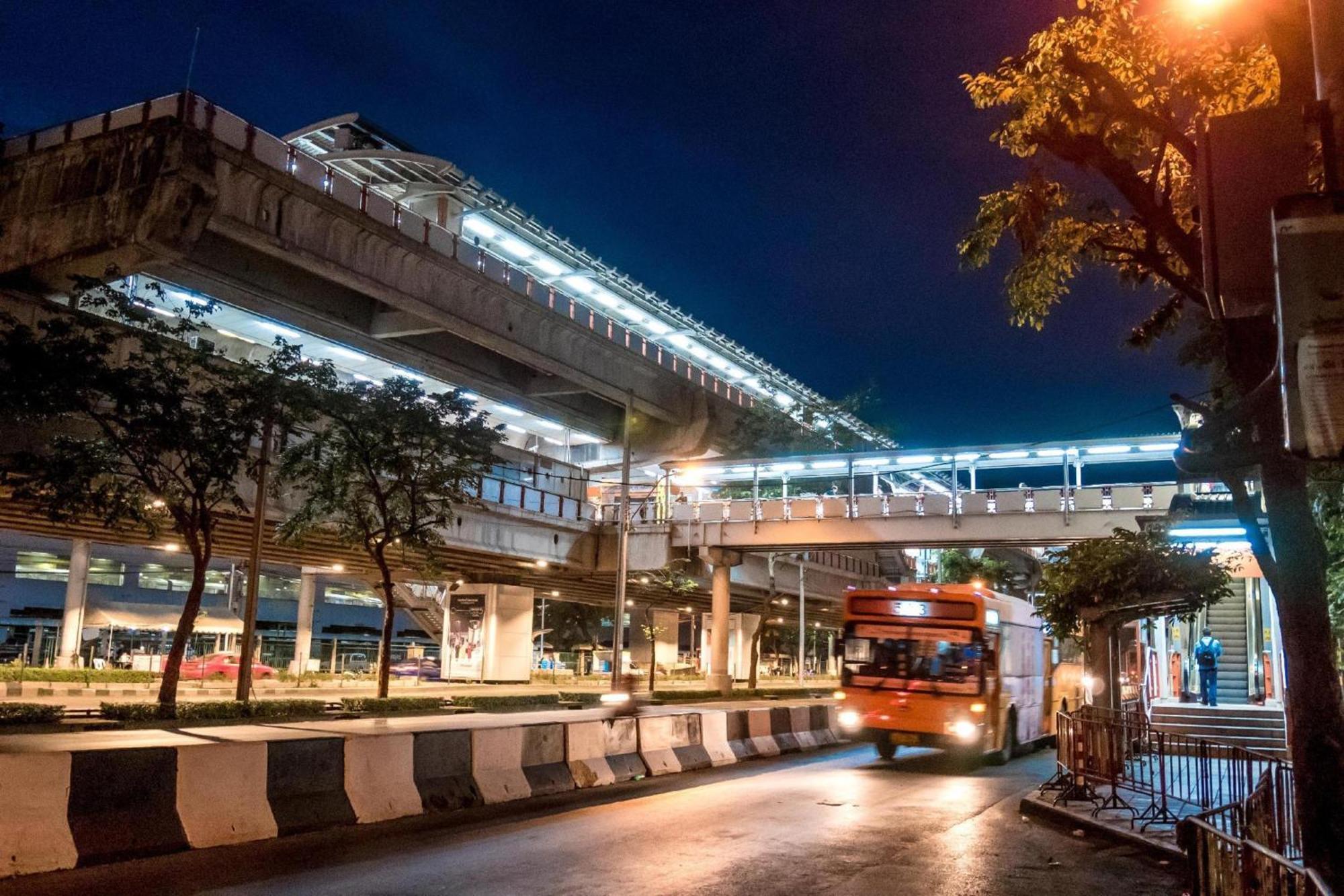 Capital O 75451 Podstel Hostel Bangkok Ngoại thất bức ảnh