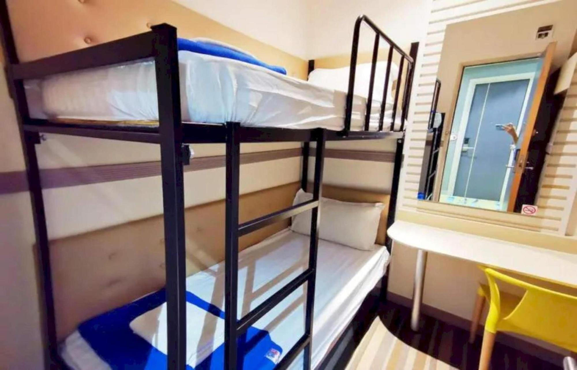 Capital O 75451 Podstel Hostel Bangkok Ngoại thất bức ảnh