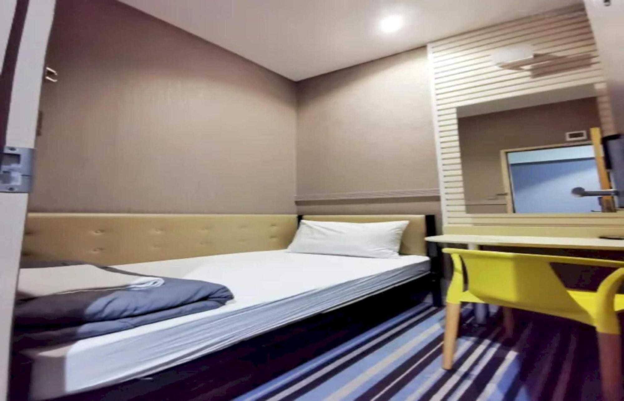 Capital O 75451 Podstel Hostel Bangkok Ngoại thất bức ảnh